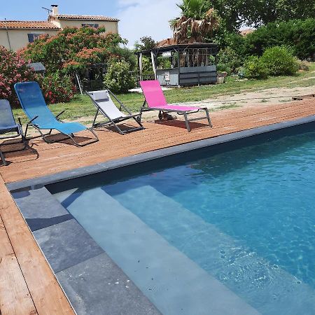 Aux Roses De L'Etang Hotel Capestang Bagian luar foto